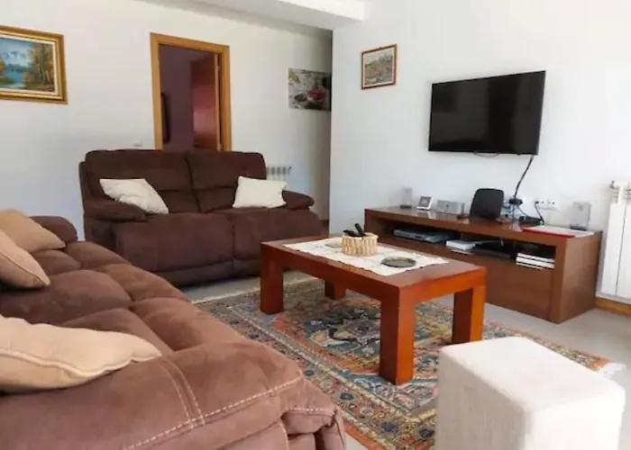 Casa Da Cavada - 6 Quartos-rooms بيت للعطل كامينيا