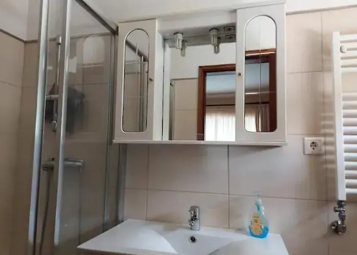 Casa Da Cavada - 6 Quartos-rooms 펜션 카민하