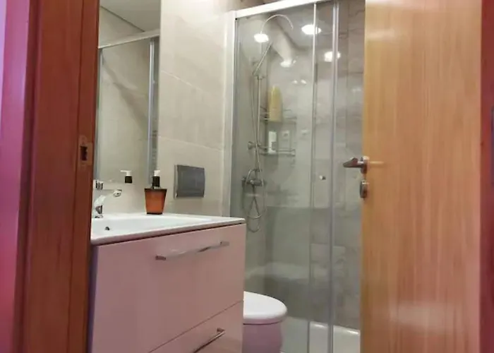 Casa Da Cavada - 6 Quartos-rooms 펜션 *